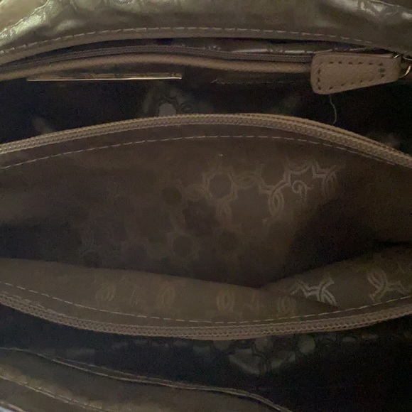 NEW IVANKA TRUMP TAN LARGE LEATHER HANDBAG WITH REMOVABLE SHOULDER STRAP - Picture 5 of 14